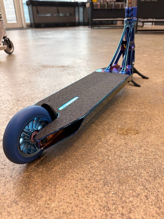 Трюковой самокат Hellride Seaaaa синий