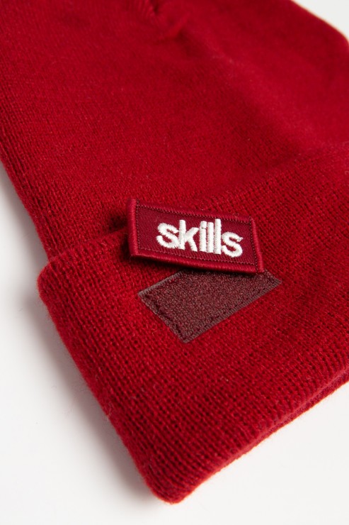 Шапка Skills Patch красный