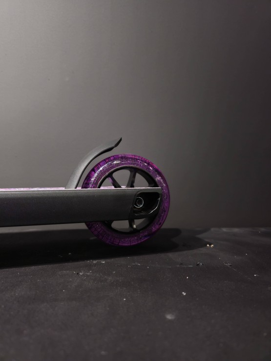 Трюковой самокат Hellride Purpleshake черный / фиолетовый