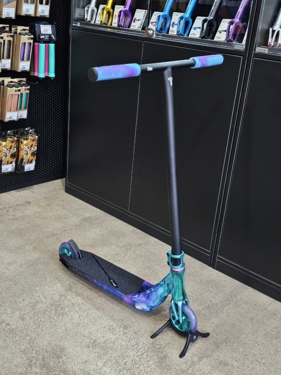 Трюковой самокат Hellride Космо голубой / фиолетовый