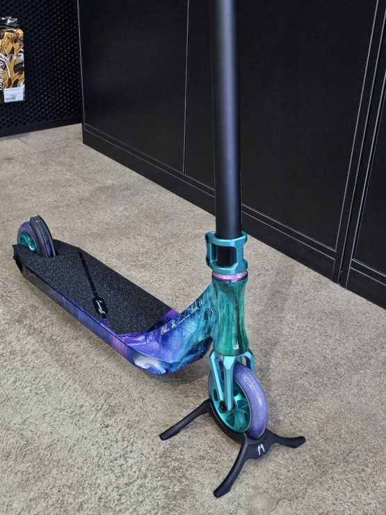 Трюковой самокат Hellride Космо голубой / фиолетовый