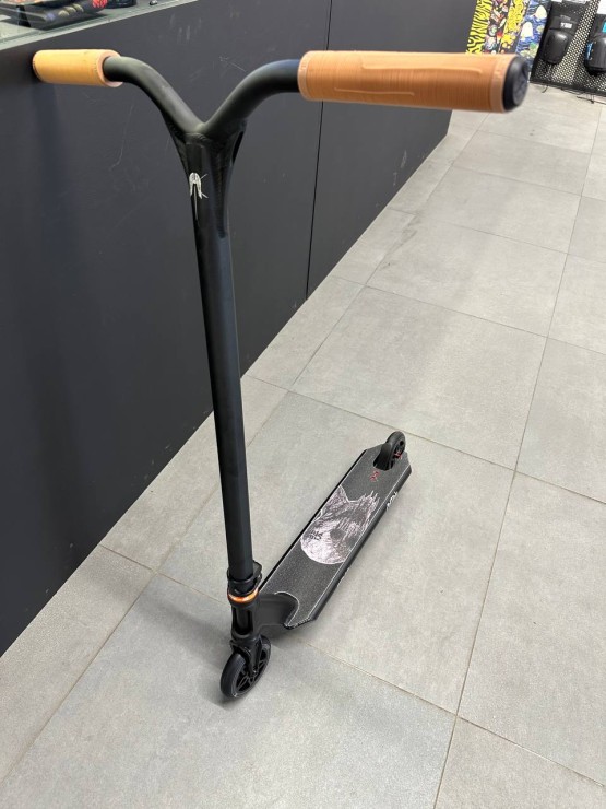 Трюковой самокат Hellride Dementor черный