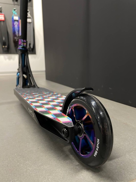 Трюковой самокат Hellride Diamond черный