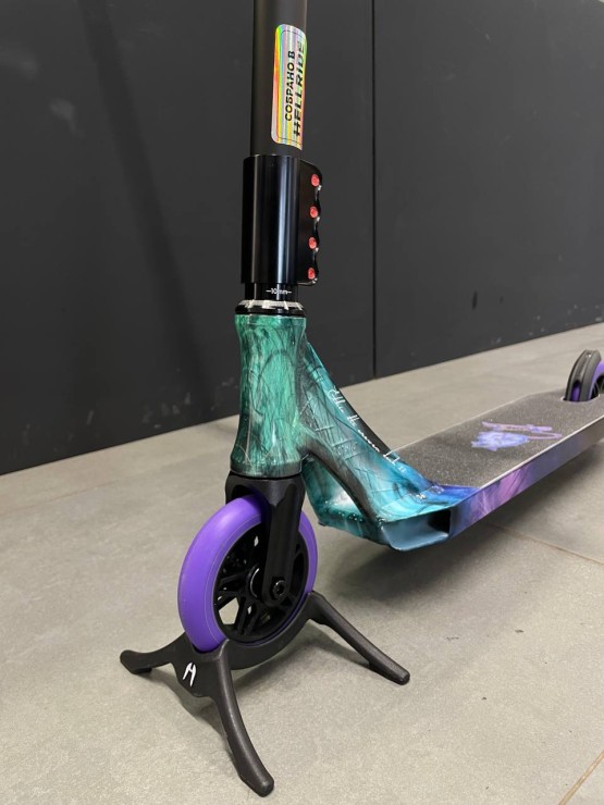 Трюковой самокат Hellride Lightning 2.0 черный / фиолетовый