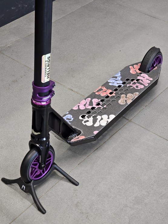 Трюковой самокат Hellride Lightning 3.0 черный / фиолетовый