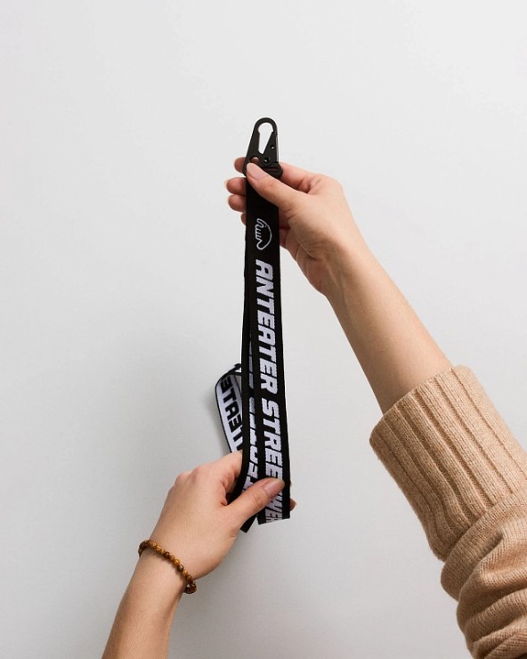 Карабин Anteater Lanyard черный