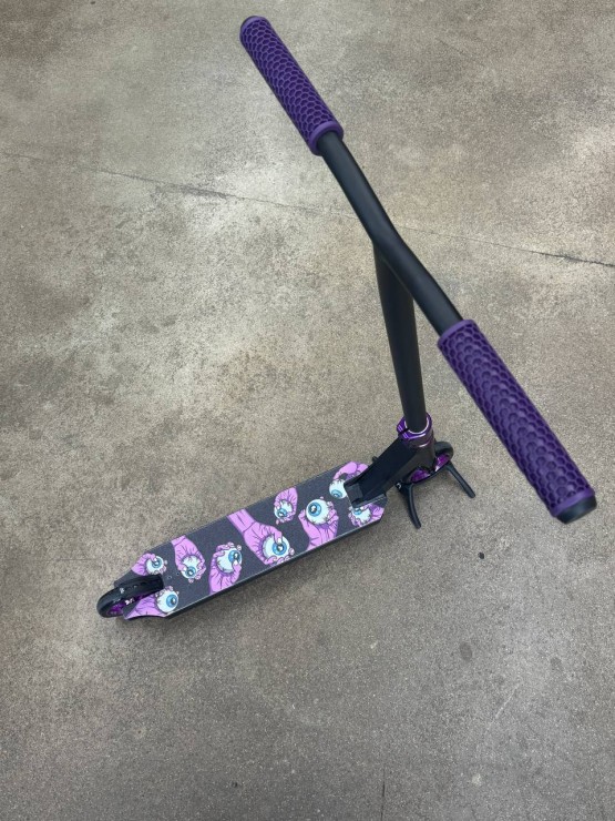 Трюковой самокат Hellride Gnom черный / фиолетовый