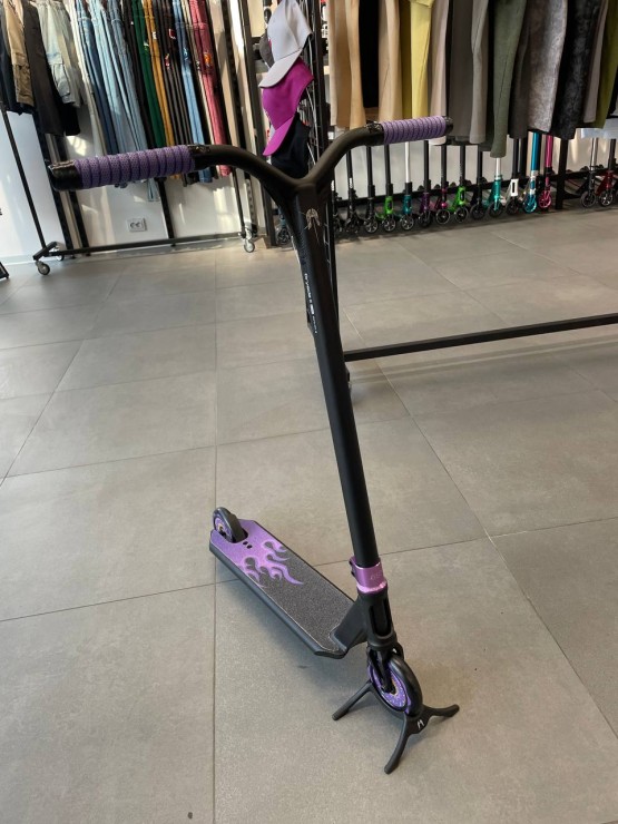 Трюковой самокат Hellride Донат черный / фиолетовый
