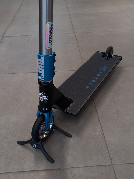 Трюковой самокат Hellride 65biff черный / синий