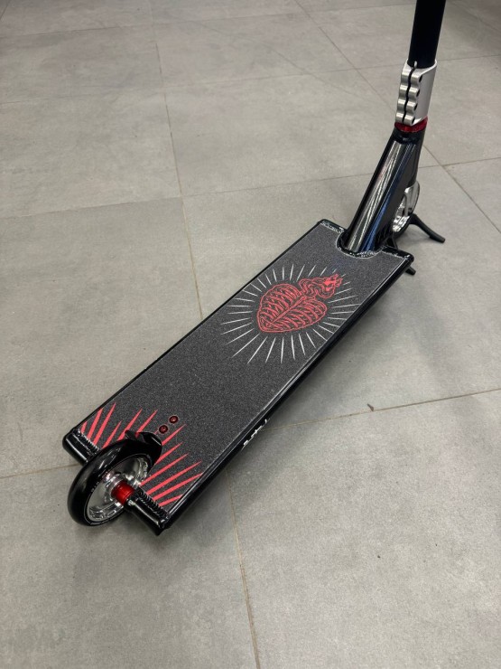 Трюковой самокат Hellride My Bloody Valentine черный
