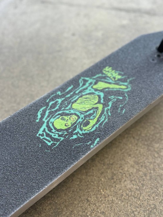 Трюковой самокат Hellride Goblin серебристый