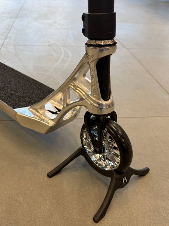 Трюковой самокат Hellride Silver line серебристый